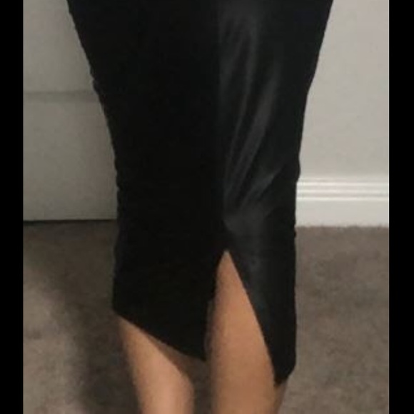 Black faux leather pencil skirt - Picture 5 of 6